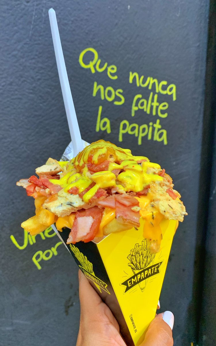 Empapate_Ec's tweet photo. Se viene el día de la salchipapa y obviamente tenemos que honrarla, por ella nace Empapate! Por amor pues! 💛 https://t.co/KMJsSyVQgG