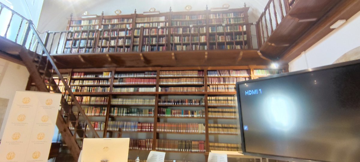 Esta mañana con motivo de la Semana de la Ciencia de Castilla y León, he impartido junto con mi compañero Isaac Rodríguez Fragua una ponencia sobre electrolisis. Gracias a <a href="/upsa/">UPSA</a> por organizar esta jornada y habilitarnos un entorno precioso.