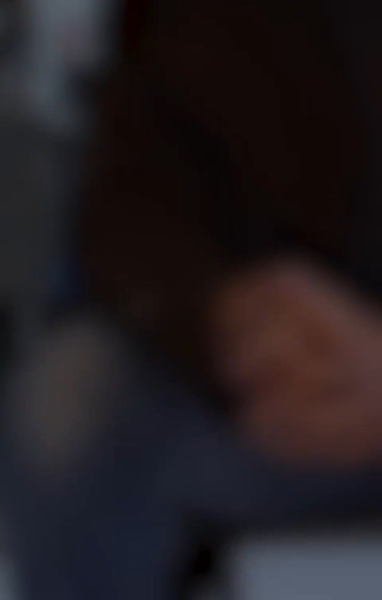 cloiskryptonite's tweet image. hold on HOLD ONNN