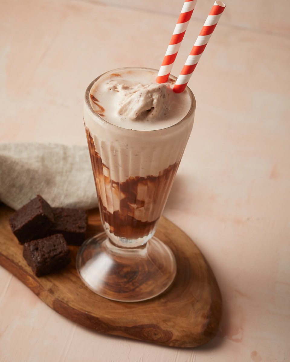 pizzaspiccolo's tweet photo. Domingo perfecto: Pizza, Malteada y Familia. Disfruta Malteada de Brownie, cremosa, deliciosa, dulce y liviana. Un toque dulce de simplicidad.

PICCOLOVERS - Pizza &amp; Malteada.

Visítanos o pide a domicilio

Medellín · Cartagena · Cali · Pereira
- https://t.co/cNZnDQlvrj - https://t.co/cKKxdjOOOL