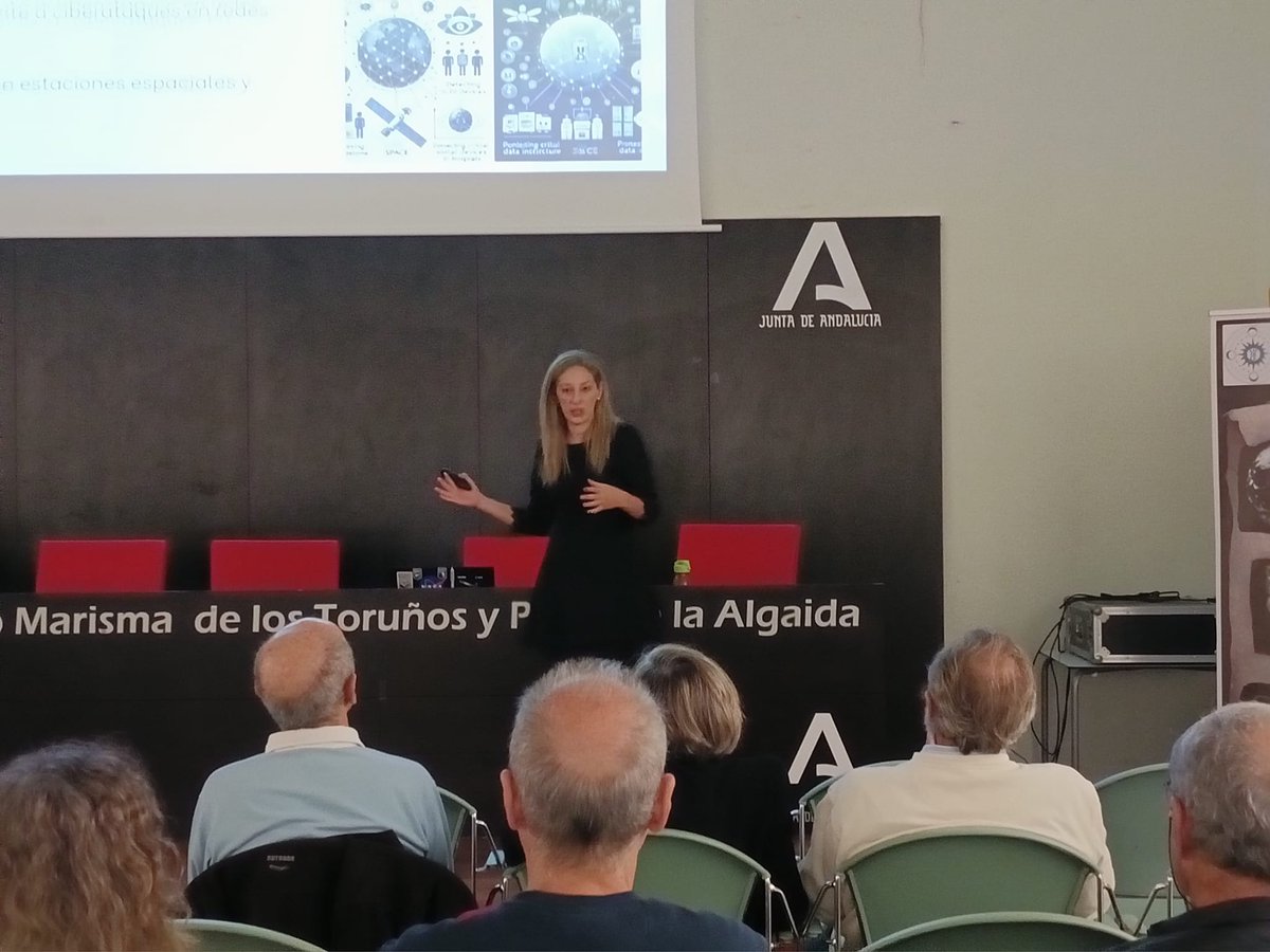 sol_mar_etc's tweet image. Este sábado estuvimos hablando sobre IA y ciberseguridad en el Parque de los Toruños Algaida dentro del programa de la XII SEMANA DE LA CIENCIA organizada por el Grupo Astronómico Portuense y CODICE, con la colaboración de la Concejalía de Turismo El Puerto #CulturaConCiencia #AI