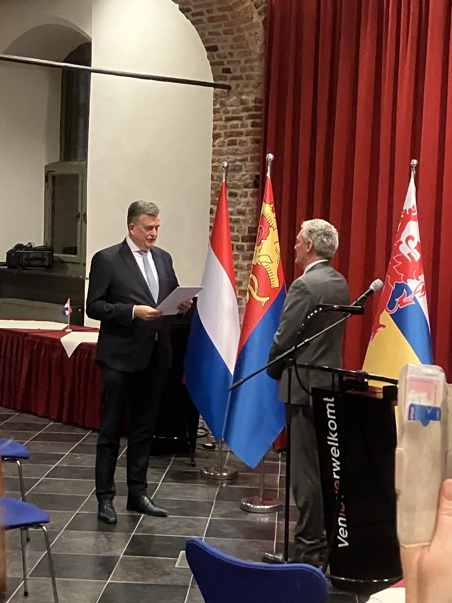 Gefeliciteerd ⁦@antoin_scholten⁩ met de herbenoeming door ⁦<a href="/emileroemer/">Emile Roemer</a>⁩ ! 🥂