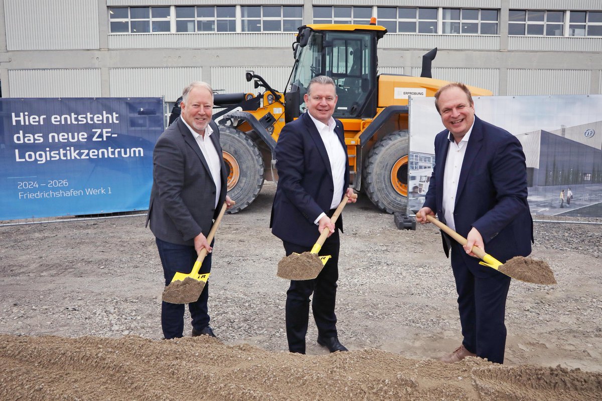 Investition in die Zukunft: Spatenstich für neues #ZF-Logistikzentrum in Friedrichshafen. Der #Konzern investiert 14,3 Millionen Euro, um den lokalen #Materialfluss zu optimieren und den Standort zu stärken. Mehr: spr.ly/6014s6qQ6