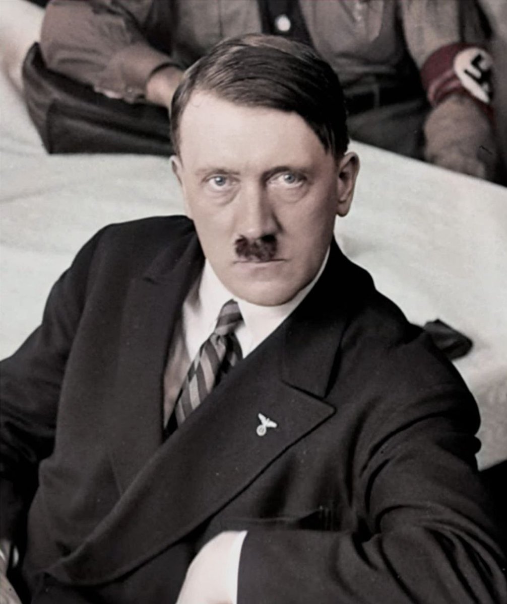 Adolf Hitler in 1932.
To the negotiations about the extension of the term of office of Reich President von Hindenburg! The leader of the National Socialists, Adolf Hitler, who met with Reich Chancellor Dr. Brüning, holds important discussions about the extension of the Reich.