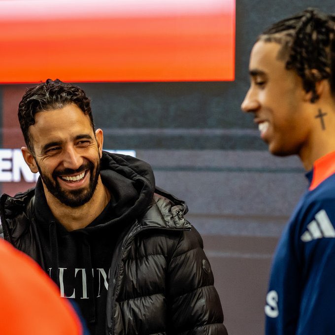 UtdPlug's tweet photo. His wonderkid CB 🔴🚨 https://t.co/XfpqTvGyy9