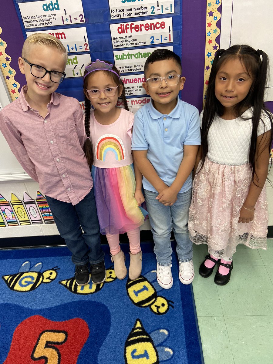 Picture day! 📸 😀 <a href="/rbpsEAGLES/">Red Bank Primary</a> #RBBisBIA