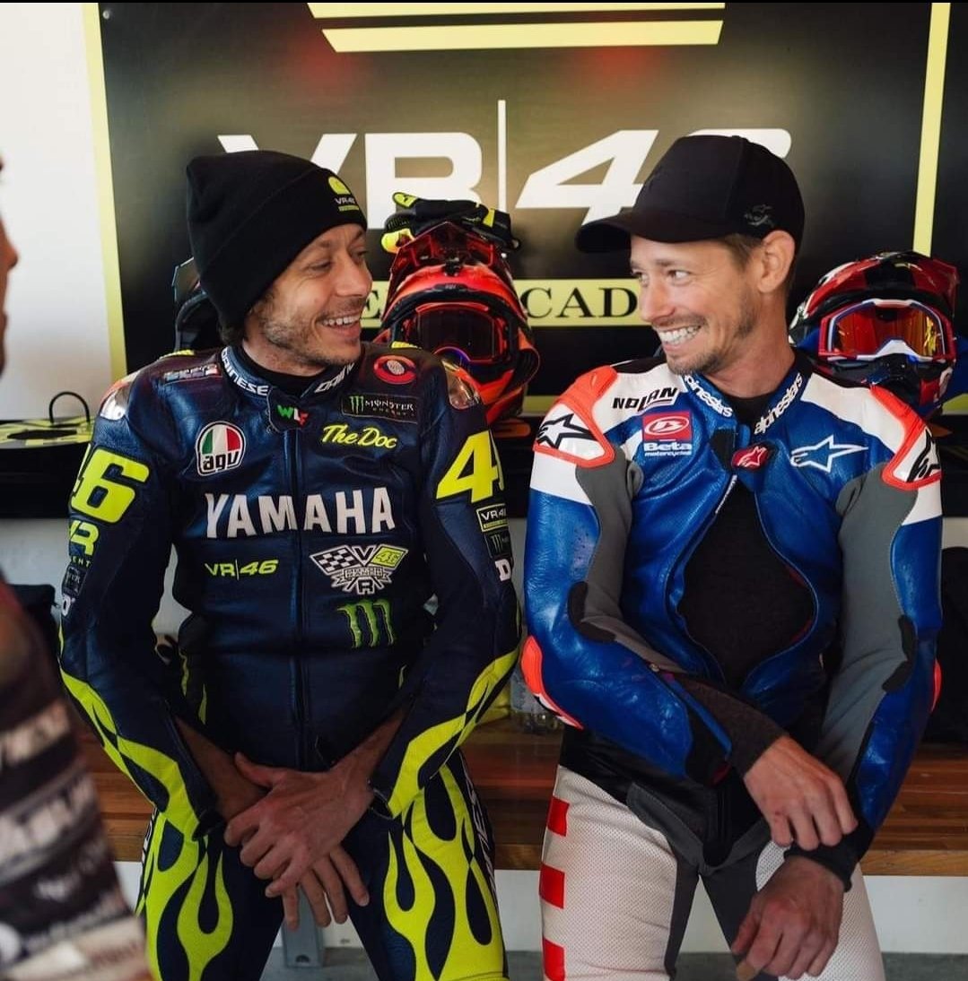 Motorcycles2T's tweet image. The Suter MMX500 race we'd all like to see... 

#Suter #MMX500 #TwoStrokes #Rossi #Stoner #MotoGP