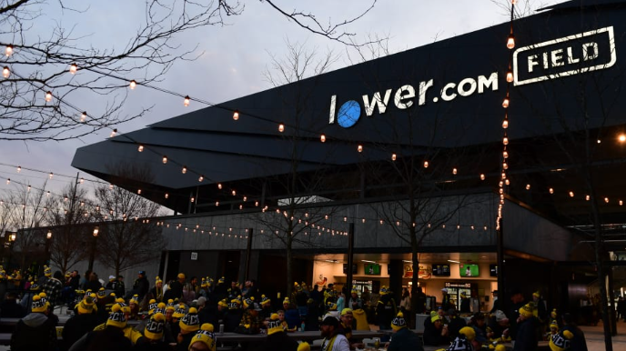 TheWexMedRctr's tweet photo. Working at Wexner 🌆 Columbus Discovered: Adventures Await! 🌆

Catch the spirit of Columbus with the Blue Jackets and Crew! Whether on the ice or on the field, game days here are unforgettable. 🖤💛💙 #WhyWorkWexner #ColumbusDiscovered #BlueJackets #ColumbusCrew #OSUWexMed 🏒⚽ https://t.co/gEYHttt7wJ