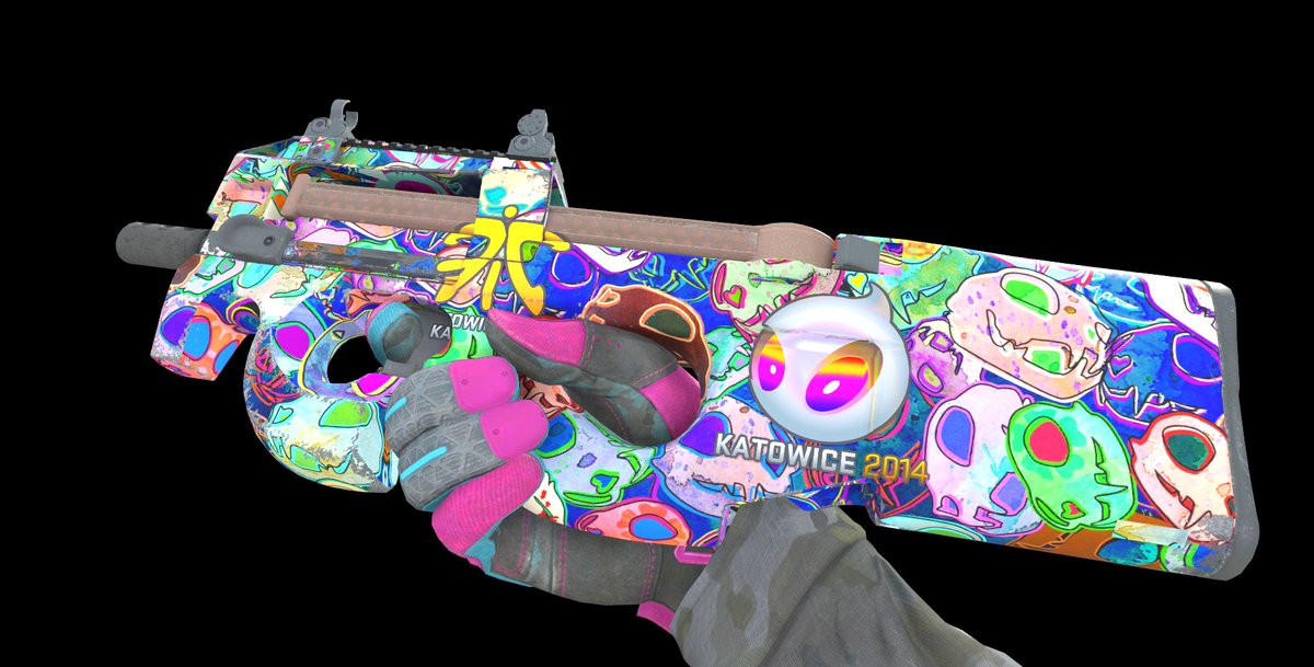 🛸Since I could never afford the 4x, I wanted to go for a big pos Dignitas holo. The problem was that even these were listed for insane prices and bad floats. I didn't have the means to afford one.  My friend helped me out by min bargaining on it and it was instantly accepted.