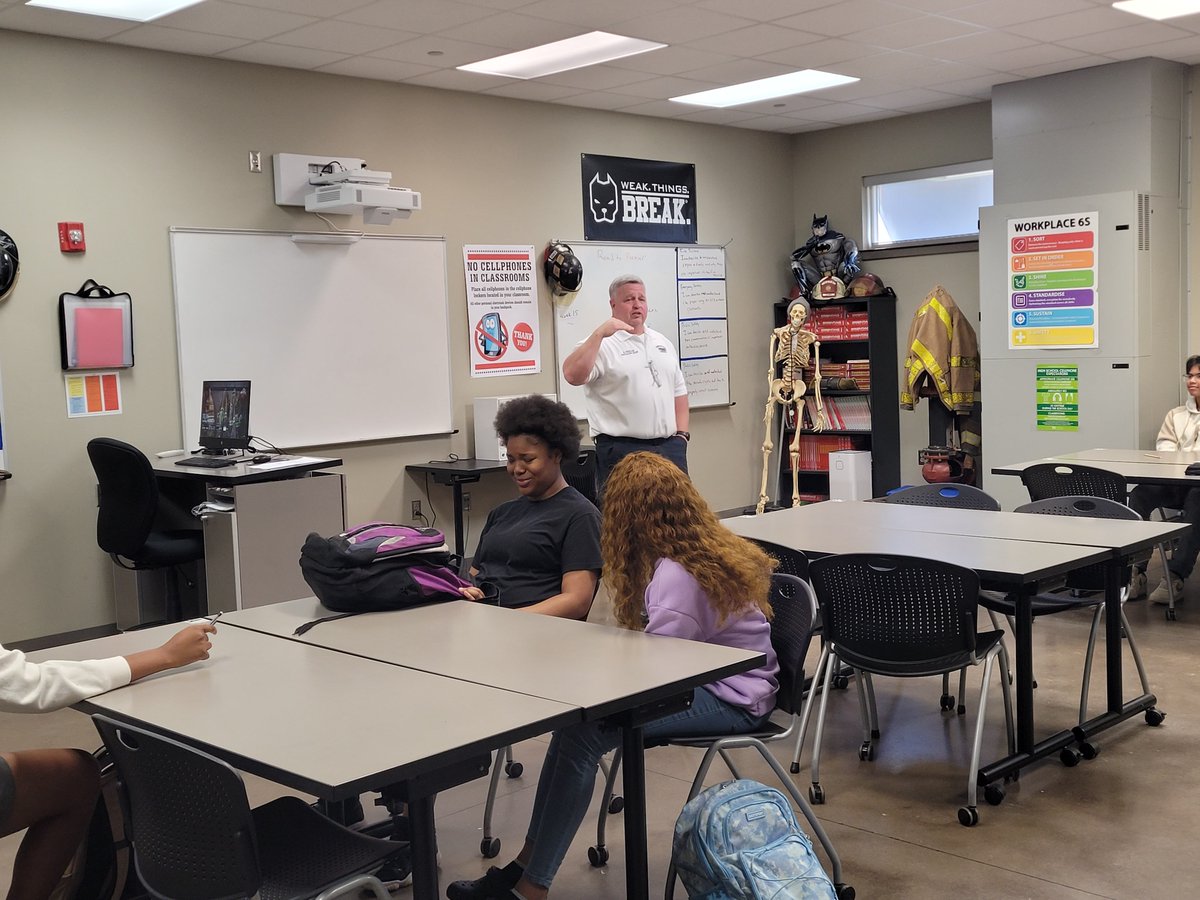 Chief Latner (@randylatner) on Twitter photo Thanks to Batt Chief Kevin Sudduth from coming to speak to our students about the hiring process at <a href="/T_Town_Fire/">TuscaloosaFireRescue</a> and what all it takes to become a Firefighter. <a href="/TCTATuscaloosa/">TCTA</a> <a href="/ALFireCollege/">Alabama Fire College</a> <a href="/BryantStampede/">Paul W. Bryant High School</a> <a href="/GoCHSFalcons/">Central High School</a> <a href="/NHS_theRidge/">Northridge HS</a> <a href="/MikeDaria/">Mike Daria</a> <a href="/TCSBoardofEd/">T🍏S Board of Ed</a> <a href="/BranchJetta/">Jetta Branch</a> Thanks to Batt Chief Kevin Sudduth from coming to speak to our students about the hiring process at <a href="/T_Town_Fire/">TuscaloosaFireRescue</a> and what all it takes to become a Firefighter. <a href="/TCTATuscaloosa/">TCTA</a> <a href="/ALFireCollege/">Alabama Fire College</a> <a href="/BryantStampede/">Paul W. Bryant High School</a> <a href="/GoCHSFalcons/">Central High School</a> <a href="/NHS_theRidge/">Northridge HS</a> <a href="/MikeDaria/">Mike Daria</a> <a href="/TCSBoardofEd/">T🍏S Board of Ed</a> <a href="/BranchJetta/">Jetta Branch</a>