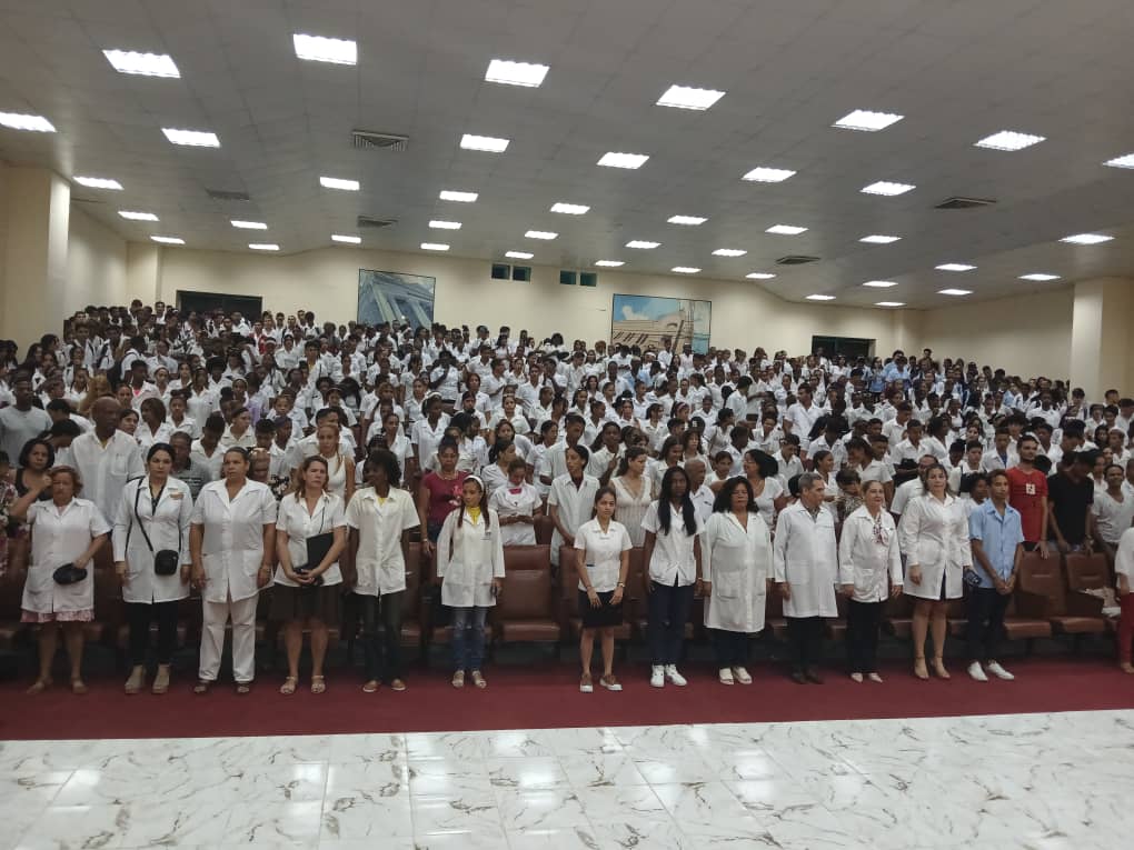 ucmedguantanamo's tweet photo. Reiniciamos desde ayer las actividades docentes. https://t.co/125dHNdx3L