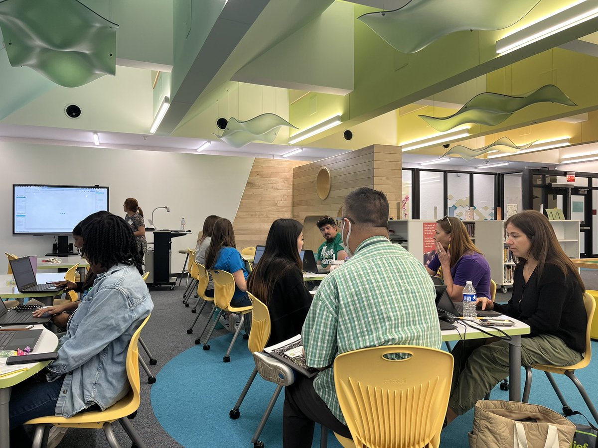 tessrenae02's tweet photo. A big thank you to @CurriculumAssoc for a deeper dive session of practical learning with @iReady reports and tools. We appreciate the instructional pivots to meet @PetroskyPirates needs! #SharpentheSaw #practicalPD #iReadycampus https://t.co/EqvJPt0Qjk