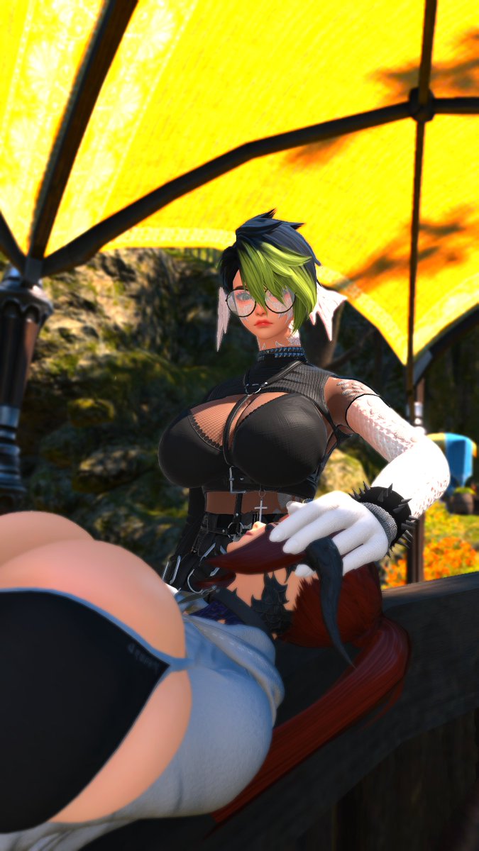 Met a <a href="/Miniseka_/">Niseka</a> in the wild and decided to give her some headpats~