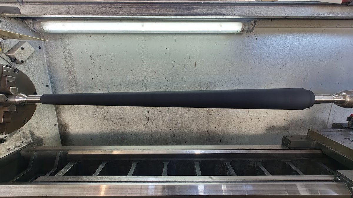 Manu_Roldan's tweet image. Trabajos en torno convencional #Pinacho satisfactorios. 😉

#tornero #mecanizado #bandcaucho #poliuretano