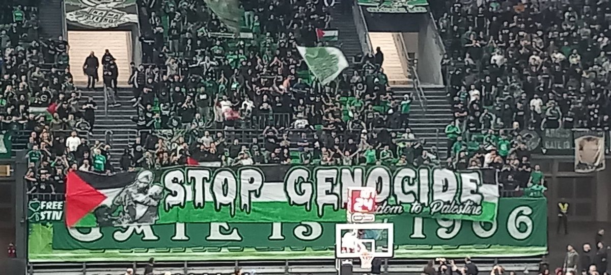 velvetagitation's tweet photo. Panathinakos Fans on the RIGHT and JUST side of history! 
#paobc 
🍉☘️🍉☘️🍉☘️🍉☘️🍉 https://t.co/BDqDssUAWz