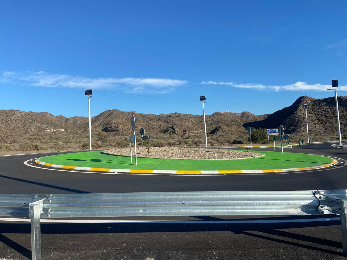 PPAguilas's tweet photo. 🛣️ El Consejero de Fomento e Infraestructuras, Jorge García Montoro, inaugura la nueva rotonda que facilitará el acceso a la Marina, Calabardina y Cabo Cope.
Esta  obra promete calmar el tráfico y hacer nuestras carreteras más seguras. 

🔗 https://t.co/IBvV159w1t https://t.co/zS1RGtPnVZ