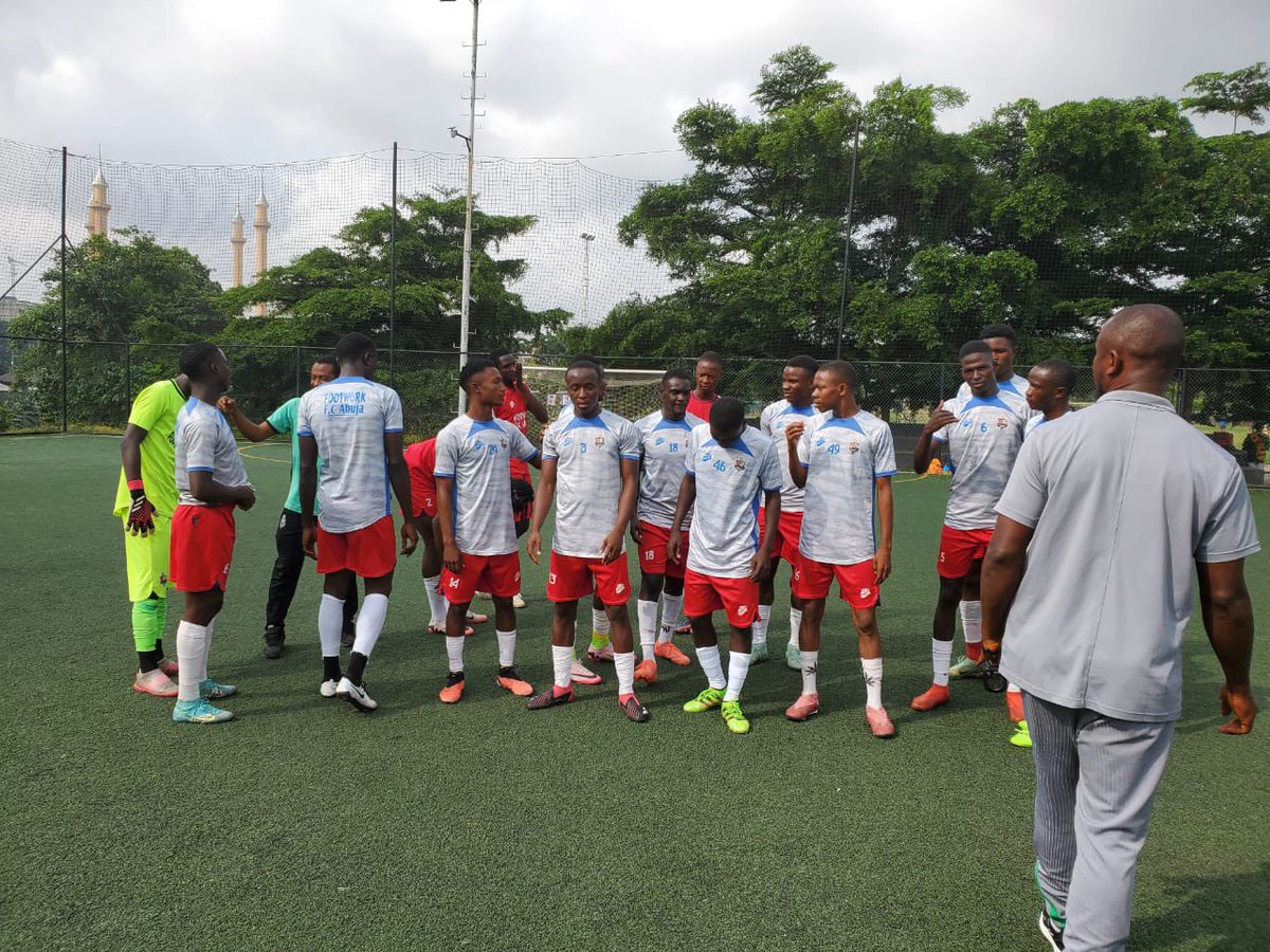 Footwork_fc's tweet photo. Stronger together. 💪⚽️  #footworkfamily https://t.co/htc83cR7j3
