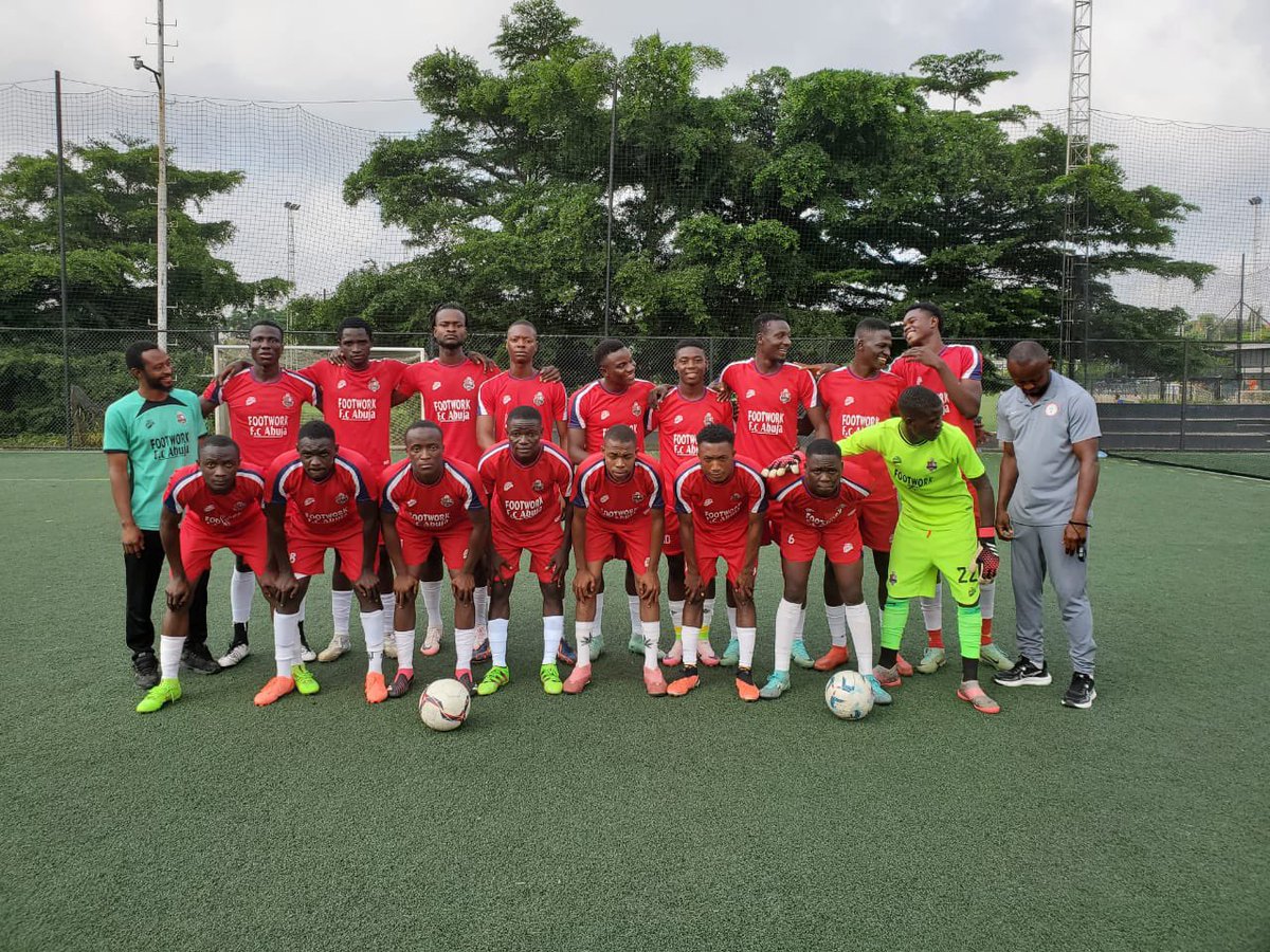 Footwork_fc's tweet photo. Stronger together. 💪⚽️  #footworkfamily https://t.co/htc83cR7j3