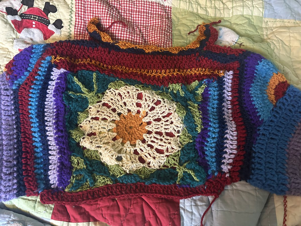 princeadorable's tweet photo. Freeform crochet jacket in progress ✨ https://t.co/4w3kWgBnnK