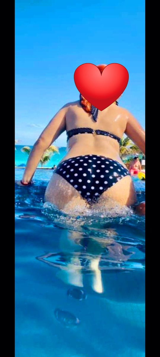 Constanzaconz69's tweet photo. Alguien me dejaría sentarme en su cara? #OnlyFans #hotwife #culona #NalgonasSeductoras https://t.co/yxhqezb0fd