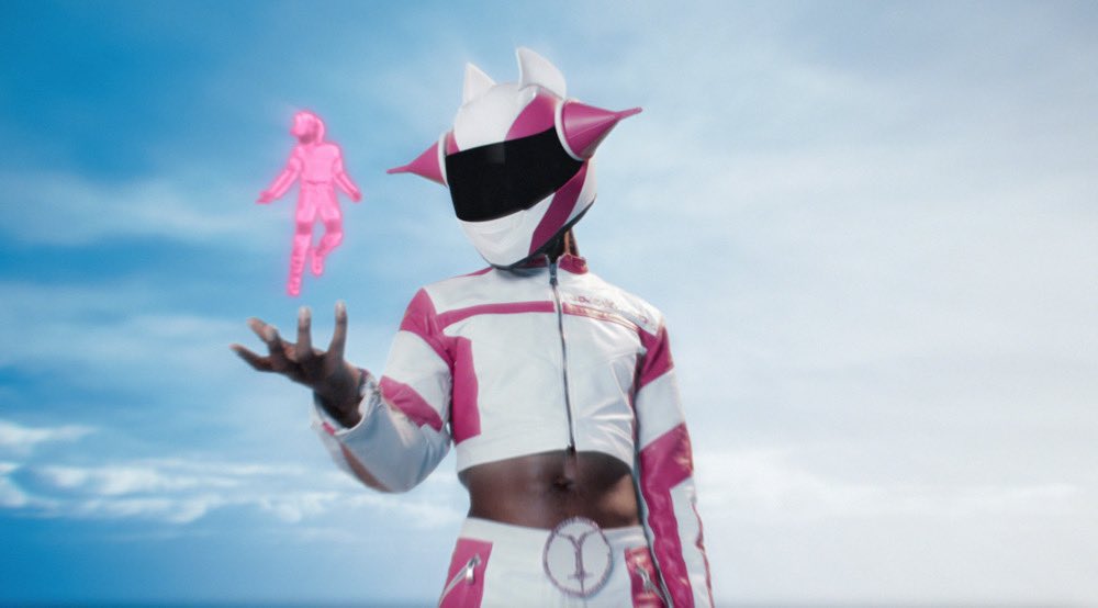 lilnasxmajor's tweet photo. MONTOURAGEEE ! 

Let’s get “DREAMBOY” Trending.
Reply to this tweet with DREAMBOY https://t.co/BOzBYOtFlt