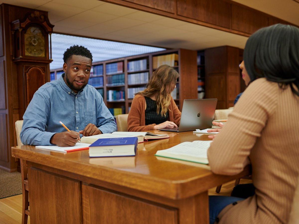 Looking to expand your scholar network? Linda Hall Library fellows are welcomed into an academic network where they can connect with other scholars, attend special lectures and events, and engage in intellectual discussions. LEARN MORE: bit.ly/3vcydVn