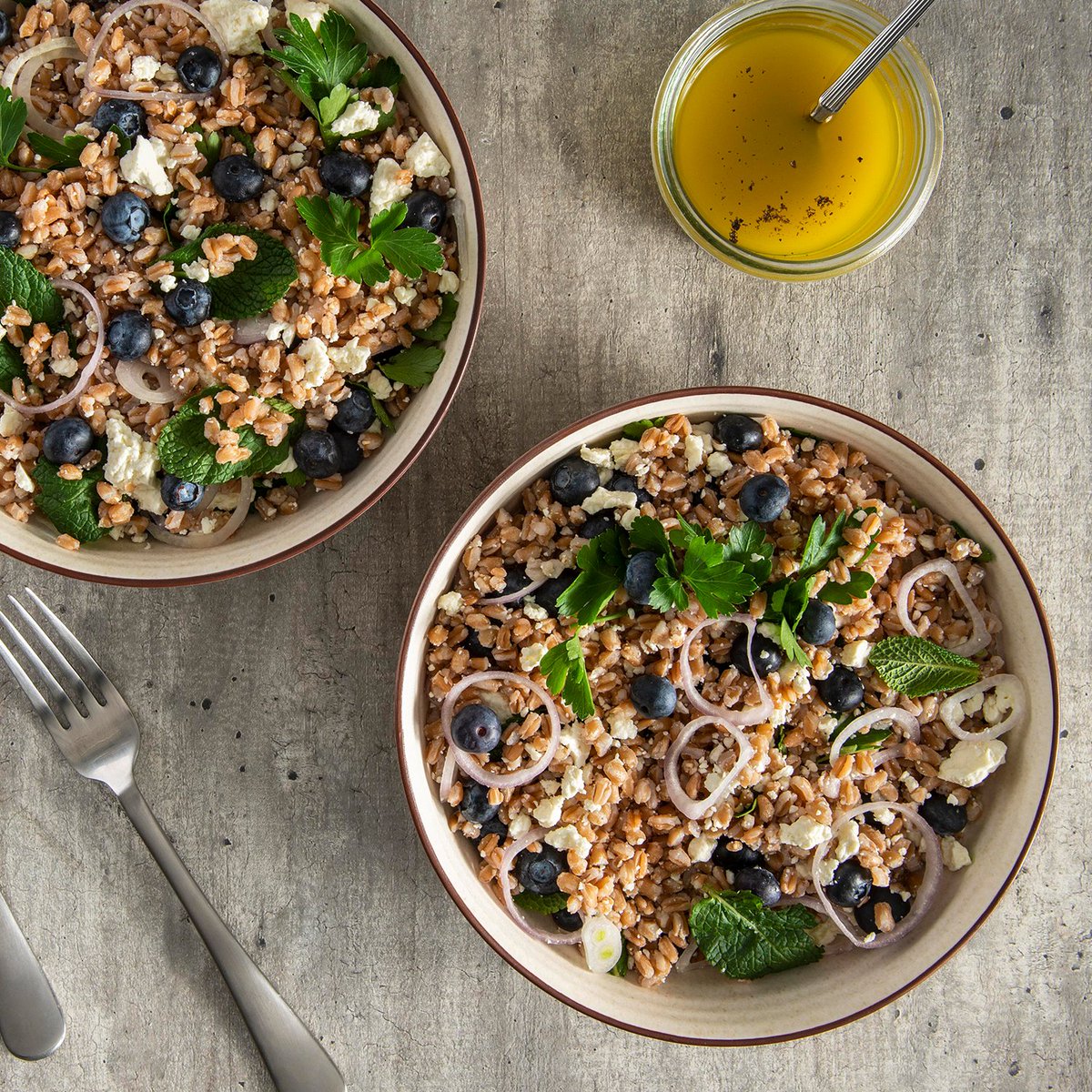 Savor the warmth of our Warm Blueberry Farro Salad! Nutty farro meets juicy blueberries for a delightful and wholesome meal! ✨ bit.ly/486SM52