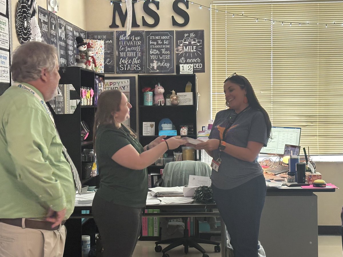 Angela Stein tweet media