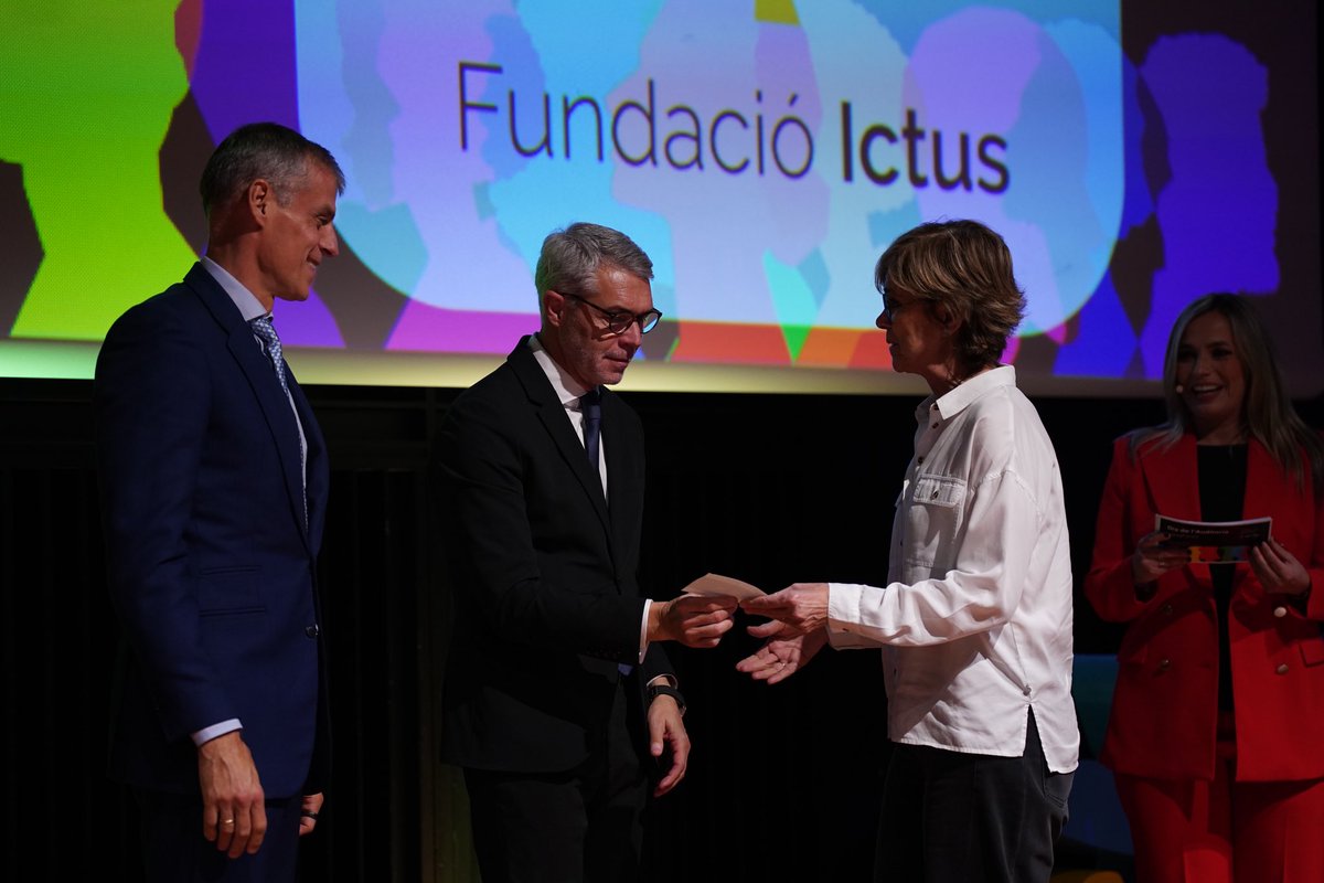 AuditorsCENSORS's tweet image. Aquest any el Col•legi fa el lliurament del 0,7% del seu pressupost a @Fundacioictus per la seva encomiable tasca.
La nostra enhorabona!!!
#DiadelAuditoria