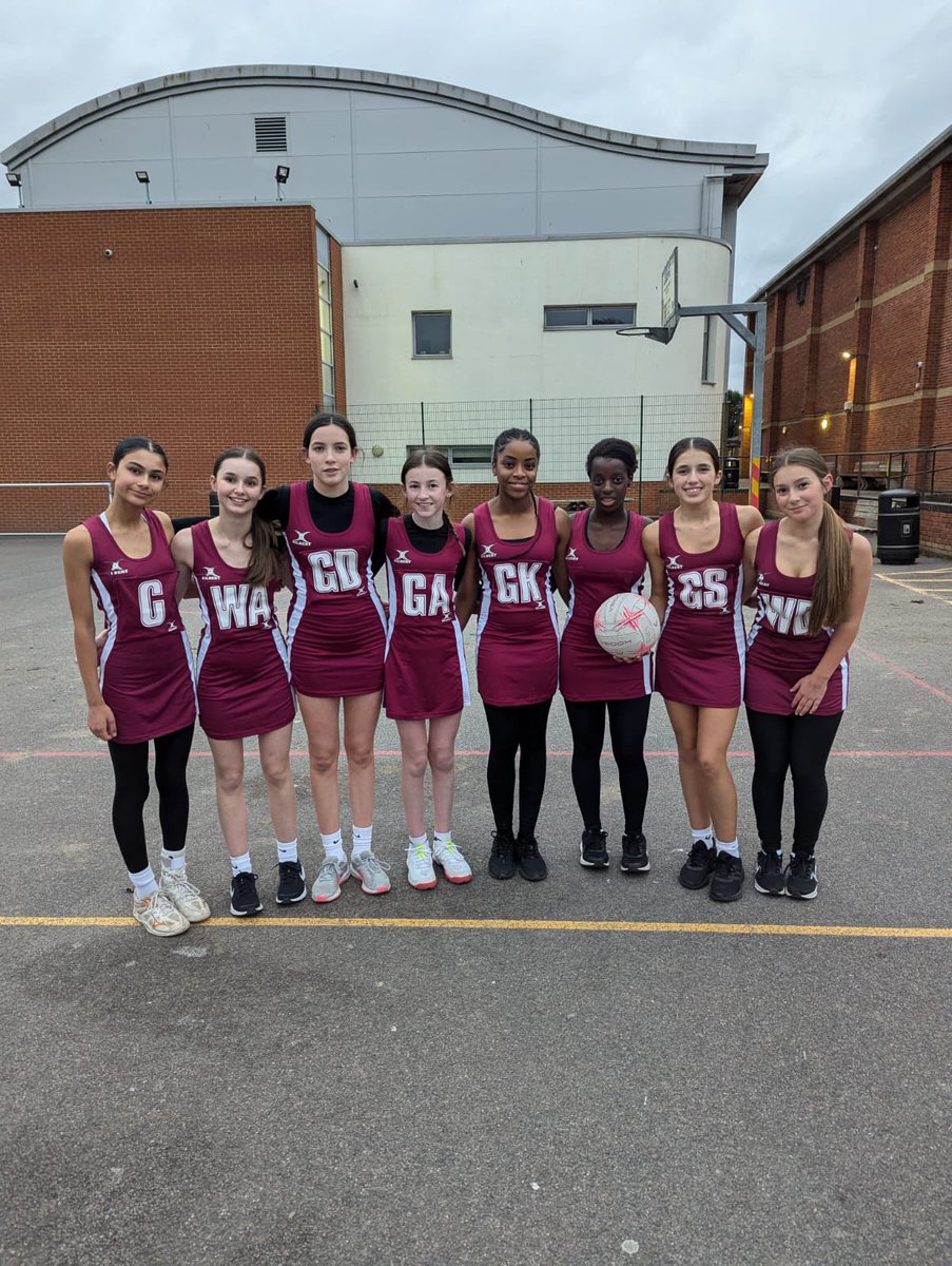 allhallows_PE's tweet photo. Thanks to @BohuntPE for two competitive netball fixtures this evening. Year 9 go down 12-10, but Year 7 remain unbeaten with a 13-10 victory. 🏐 👏 https://t.co/HVmdDCwObX