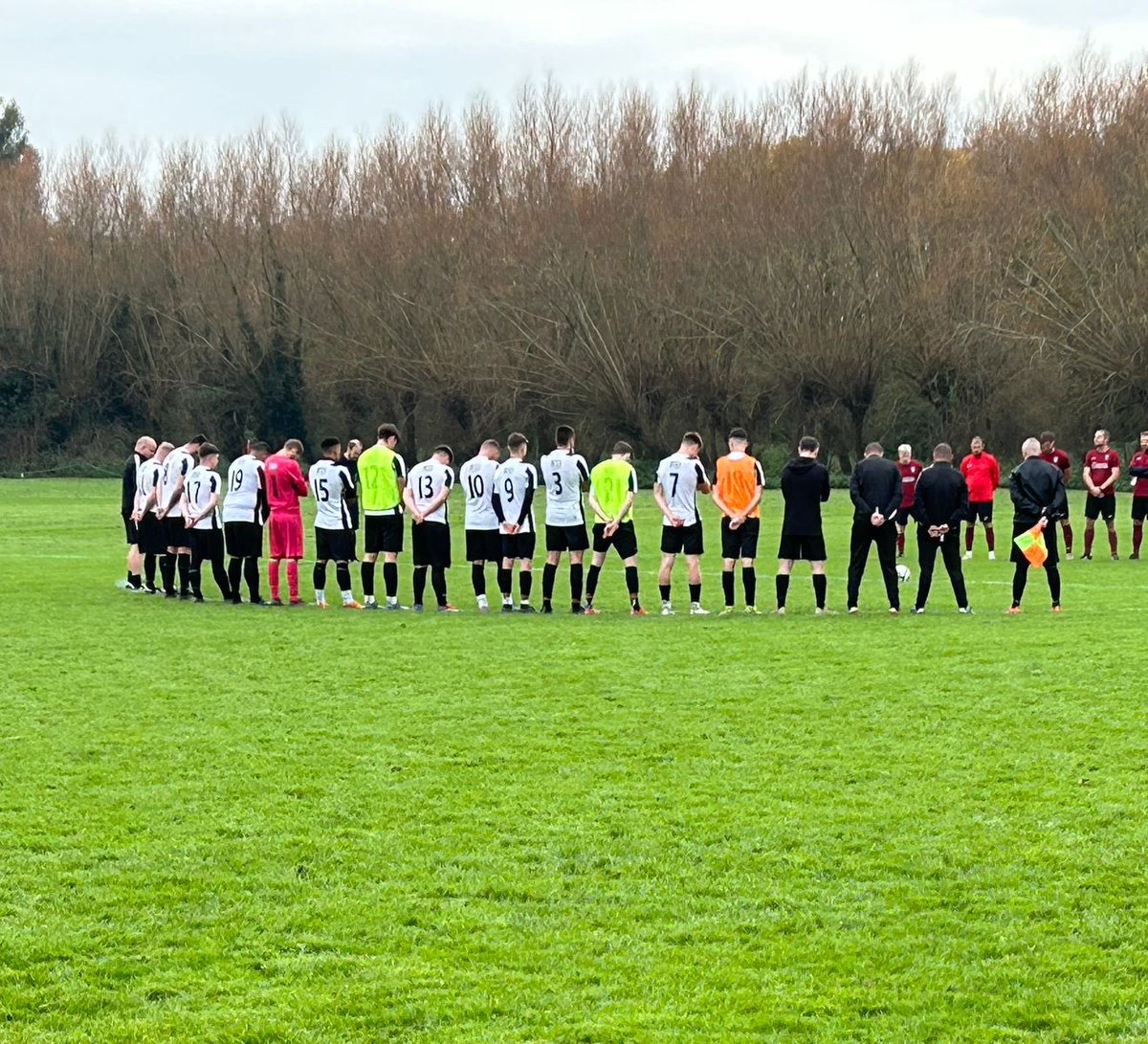 Tally Ho FC (@fctally) on Twitter photo A class photo taken during our 2 minute silence for Remembrance Day 🌹
#Remembranceday #lestweforget2024 #RemembranceSunday 
🤍🖤 A class photo taken during our 2 minute silence for Remembrance Day 🌹
#Remembranceday #lestweforget2024 #RemembranceSunday 
🤍🖤