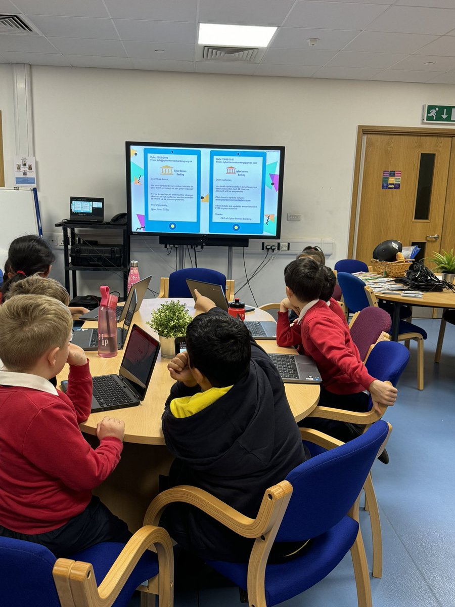 Elizabeth Hall tweet media