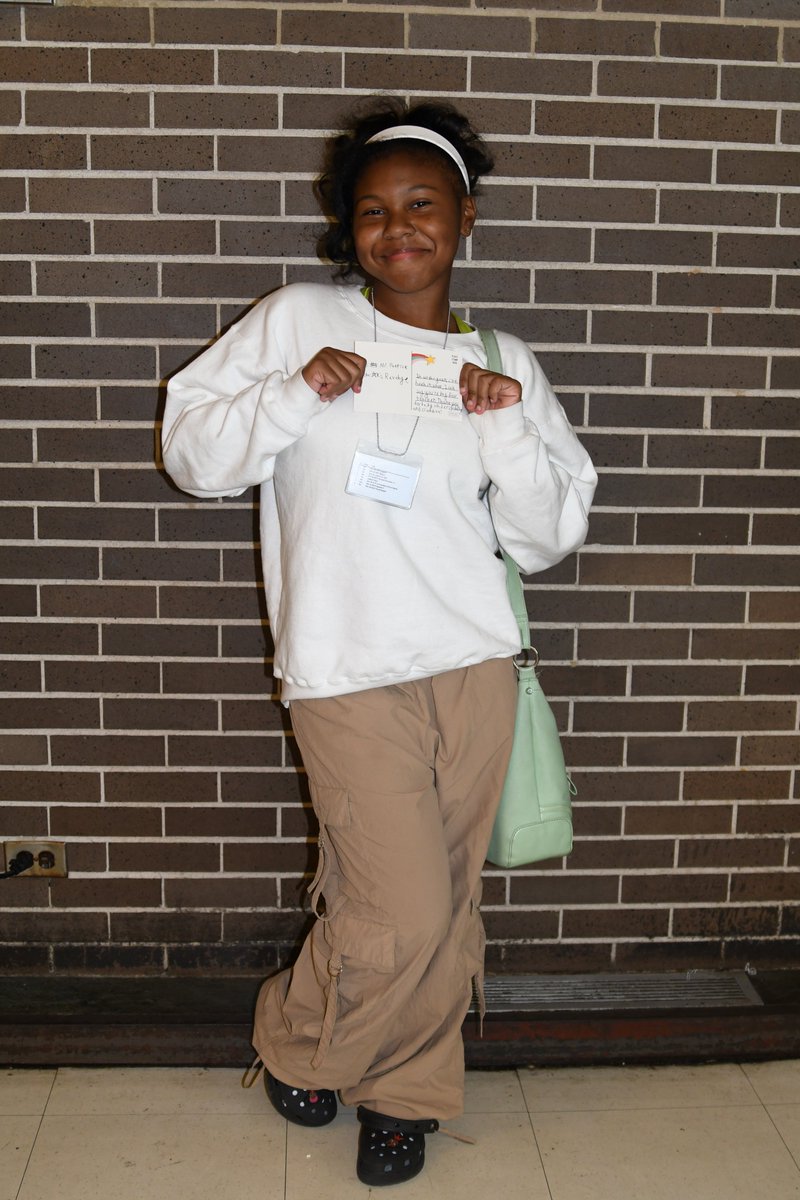 National Honor Society members set up a Kindness Table today to encourage kind acts by students via note-giving, as part of an effort to help build a healthy culture and climate.