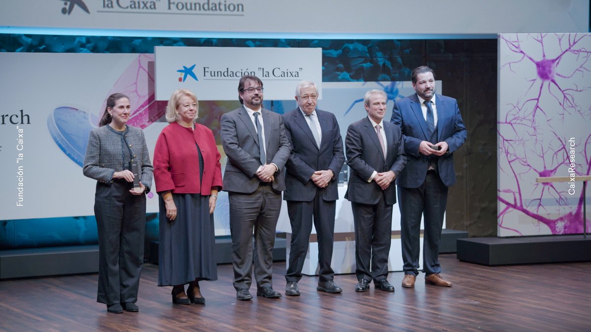 CaixaResearch (@caixaresearch) on Twitter photo <a href="/VidalPuig/">Antonio Vidal-Puig</a> <a href="/CIPFciencia/">CIPF</a> <a href="/FundlaCaixa/">Fundación ”la Caixa”</a> <a href="/FundlaCaixaPT/">Fundação "la Caixa"</a> 8/ 🏆Para la entrega de reconocimientos en enfermedades infecciosas, nos acompañan:
🔵Artur Santos Silva, patrono <a href="/FundlaCaixa/">Fundación ”la Caixa”</a> y presidente honorario <a href="/banco_bpi/">Banco BPI</a>
🔵<a href="/madalenaalves17/">Madalena alves</a>, presidenta <a href="/fct_pt/">FCT - Fundação para a Ciência e a Tecnologia</a>
🔵José Pena do Amaral, de la Comisión de Responsabilidad Social <a href="/banco_bpi/">Banco BPI</a> <a href="/VidalPuig/">Antonio Vidal-Puig</a> <a href="/CIPFciencia/">CIPF</a> <a href="/FundlaCaixa/">Fundación ”la Caixa”</a> <a href="/FundlaCaixaPT/">Fundação "la Caixa"</a> 8/ 🏆Para la entrega de reconocimientos en enfermedades infecciosas, nos acompañan:
🔵Artur Santos Silva, patrono <a href="/FundlaCaixa/">Fundación ”la Caixa”</a> y presidente honorario <a href="/banco_bpi/">Banco BPI</a>
🔵<a href="/madalenaalves17/">Madalena alves</a>, presidenta <a href="/fct_pt/">FCT - Fundação para a Ciência e a Tecnologia</a>
🔵José Pena do Amaral, de la Comisión de Responsabilidad Social <a href="/banco_bpi/">Banco BPI</a>