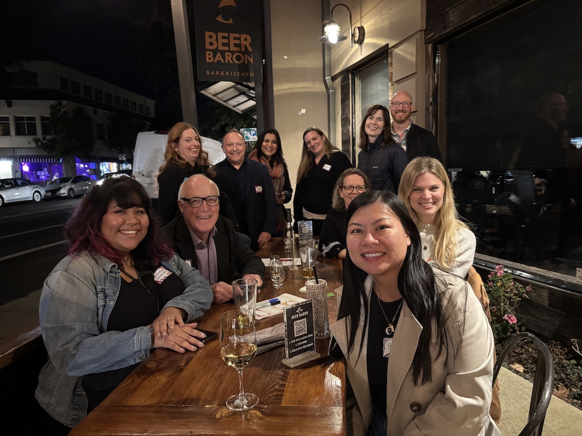 GoldenGateAFP's tweet image. A group of East Bay-based nonprofit fundraisers gathered last Thursday night in Rockridge, Oakland for an evening of networking &amp;amp; conversation. 

This was their final East Bay meet-up in 2024 and they invite others to join them in 2025 when they resume in February!