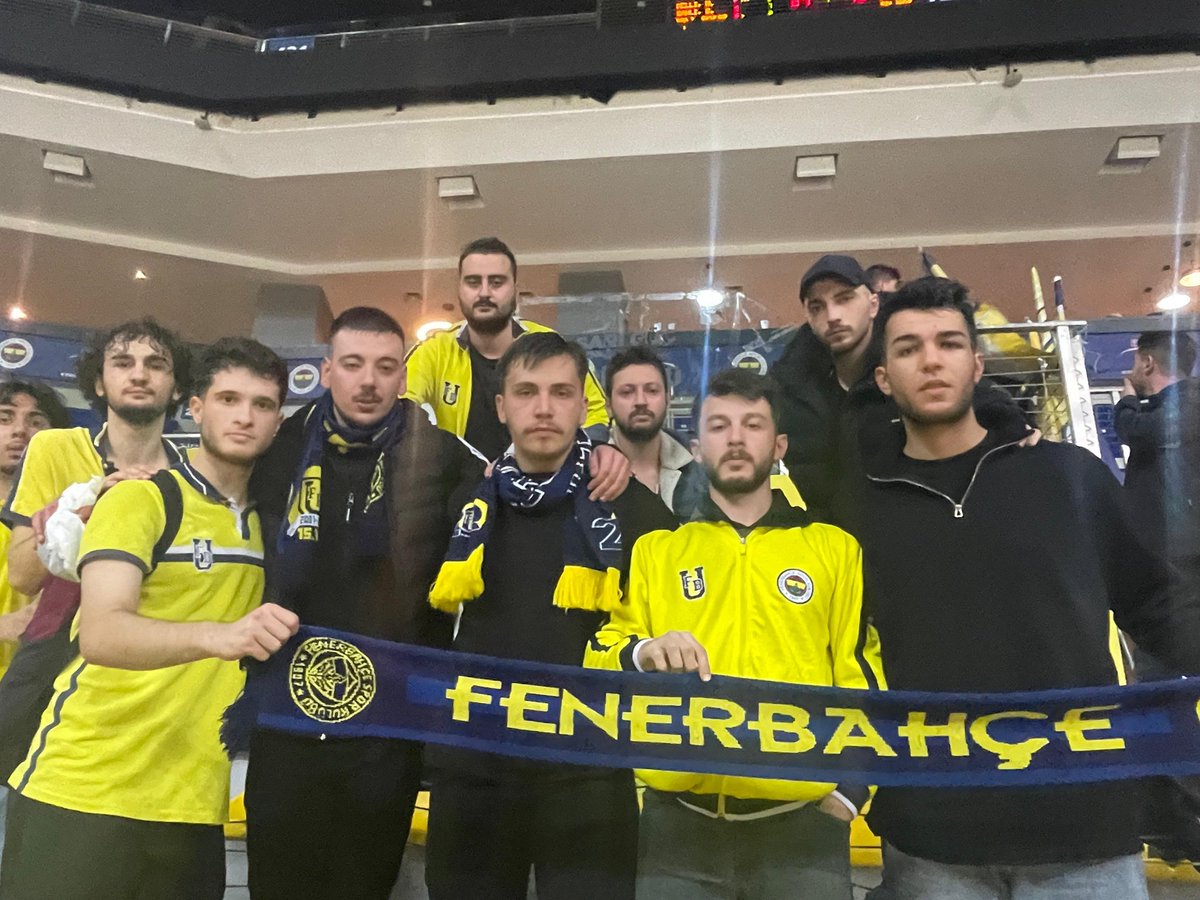 UFBEge's tweet photo. 1907 ÜNİFEB Ege Üniversitesi örgütlenmesi olarak Fenerbahçe - Bayern Münih maçında takımımızı yalnız bırakmadık. https://t.co/PFUkBfwyVJ