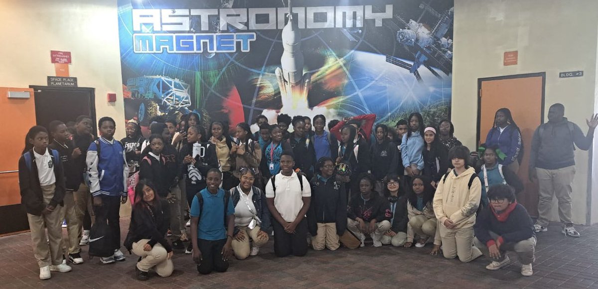 MDCPSSci's tweet photo. Today, the students @TJBG_K8 had an opportunity to visit the Planetarium πͺ at @BTW_SHS.
We are taking Science Education to the stars β¨ and beyond.
#EnhancingK12ScienceMDCPS
@AileenVega123 @WendyForteza @DaneMDCPS @NestorEMarcia @MDCPSSTEAM @MDCPSAcademics https://t.co/kYjrhZahZt