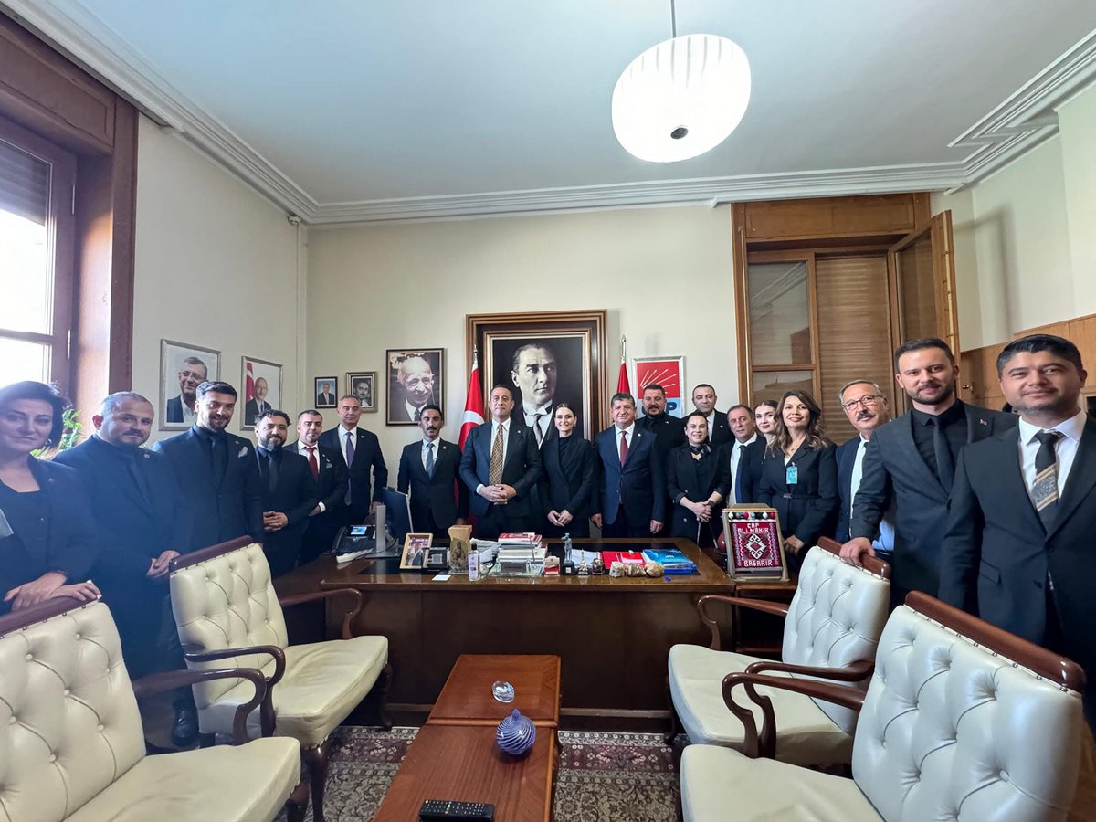 Korkuteli ilçe Bşk Ismail Karadeli, Belediye Bşk Saniye Caran ve Belediye Meclis Üyelerimiz, Esnaf Kefalet Kredi Koop. Başkanımız Hasan Can Caran, Muratpaşa Belediye Meclis Üyelerimiz Ramazan Diremler,Ercan Akbulut,Akbulut Manavgat'tan Abdullah Önel TBMM 'de misafirimizdi.
