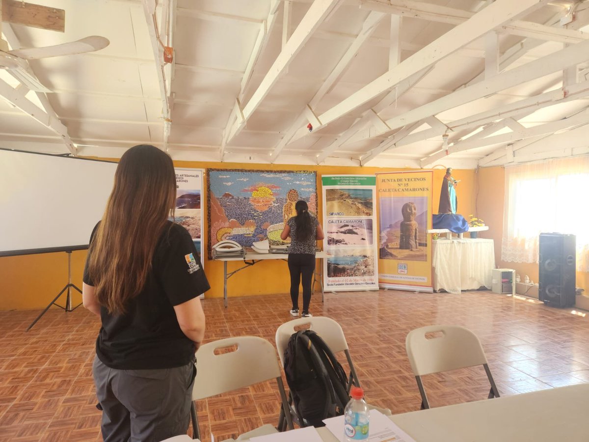 ChinchorroMarka's tweet photo. 📍#EnTerreno - El equipo de #ChinchorroMarka acudió hasta la #CaletaCamarones para finalizar la gestión de monitoreo de emergencia con la comunidad que ahí reside, quienes han brindado un gran aporte al patrimonio de la #CulturaChinchorro que se encuentra en el lugar. https://t.co/uRgov2yx5k