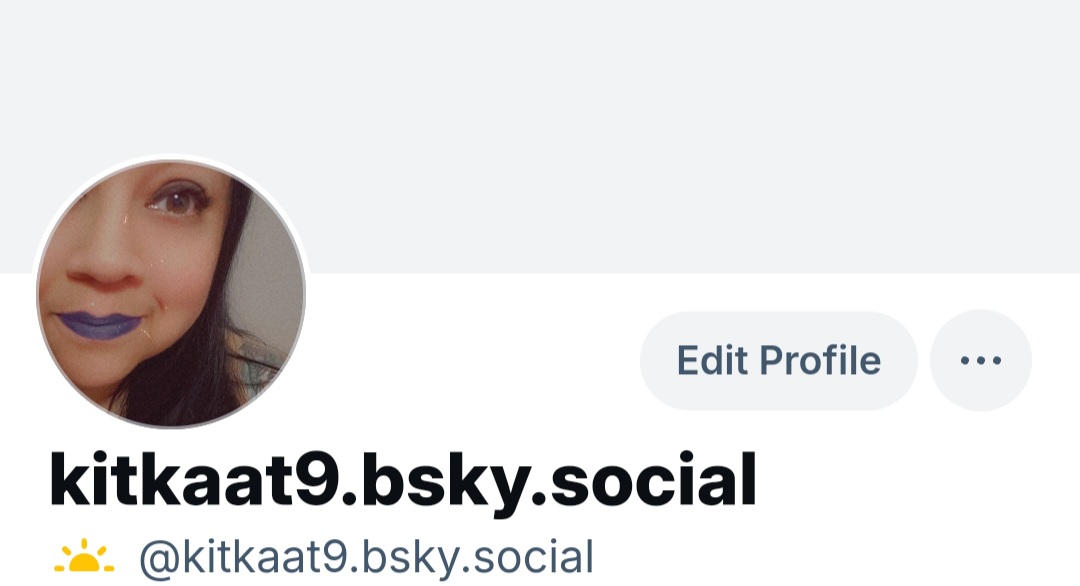 Kat 💜 tweet media