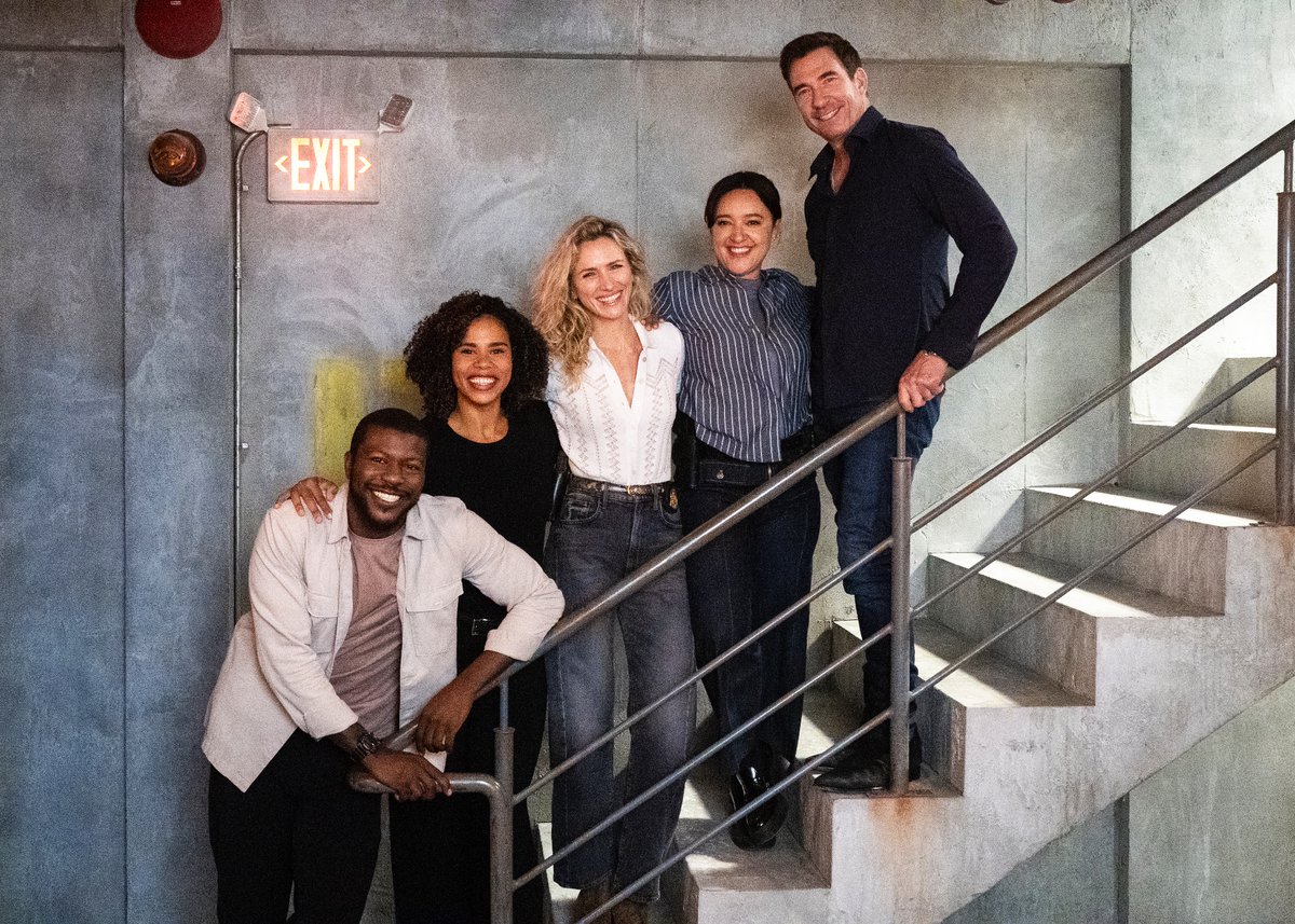 RoxySternberg's tweet photo. Barnes is back! Don’t miss us tonight https://t.co/ePsg1eA034