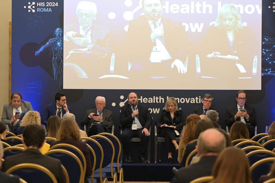 DottorClaudio's tweet photo. Cari amici,
Health Innovation Show, meraviglioso evento organizzato dalla @fondazionemesit

@IRSTDinoAmadori 
@sohoitaly 
@SocietyofHemOnc 
@AIL_ets 
@MDAndersonNews 

#dottorClaudio #doctor #dottore #ematologia #hematology #research #leukemia #lymphoma #myeloma #sohoitaly #soho https://t.co/OjglwfhMca