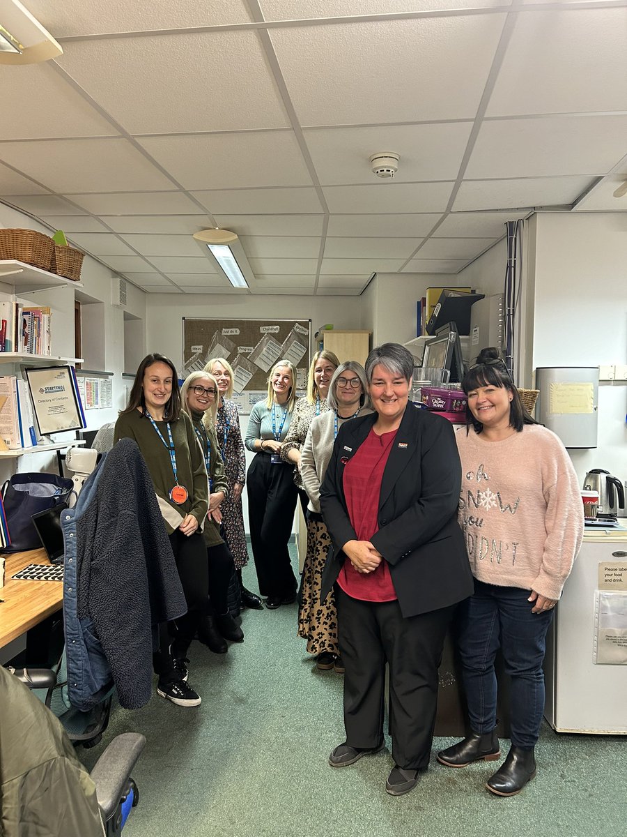 Absolutely delighted to visit Wharton Children’s Centre today to witness CWPi in action at the team “huddle” and how they are using their improvement board to address key issues for families using the service. Totally inspiring!@TimWelchCWP <a href="/SEdwardsCWP/">Suzanne Edwards</a> <a href="/DrFionaPender/">Fiona Pender</a> <a href="/NHS_CWPi/">CWPi</a>