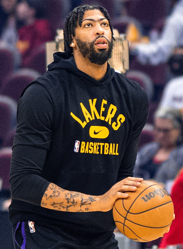 LakeShowYo's tweet photo. Anthony Davis will play tomorrow against the Grizzlies 🔥 https://t.co/GzdlLlXH4p