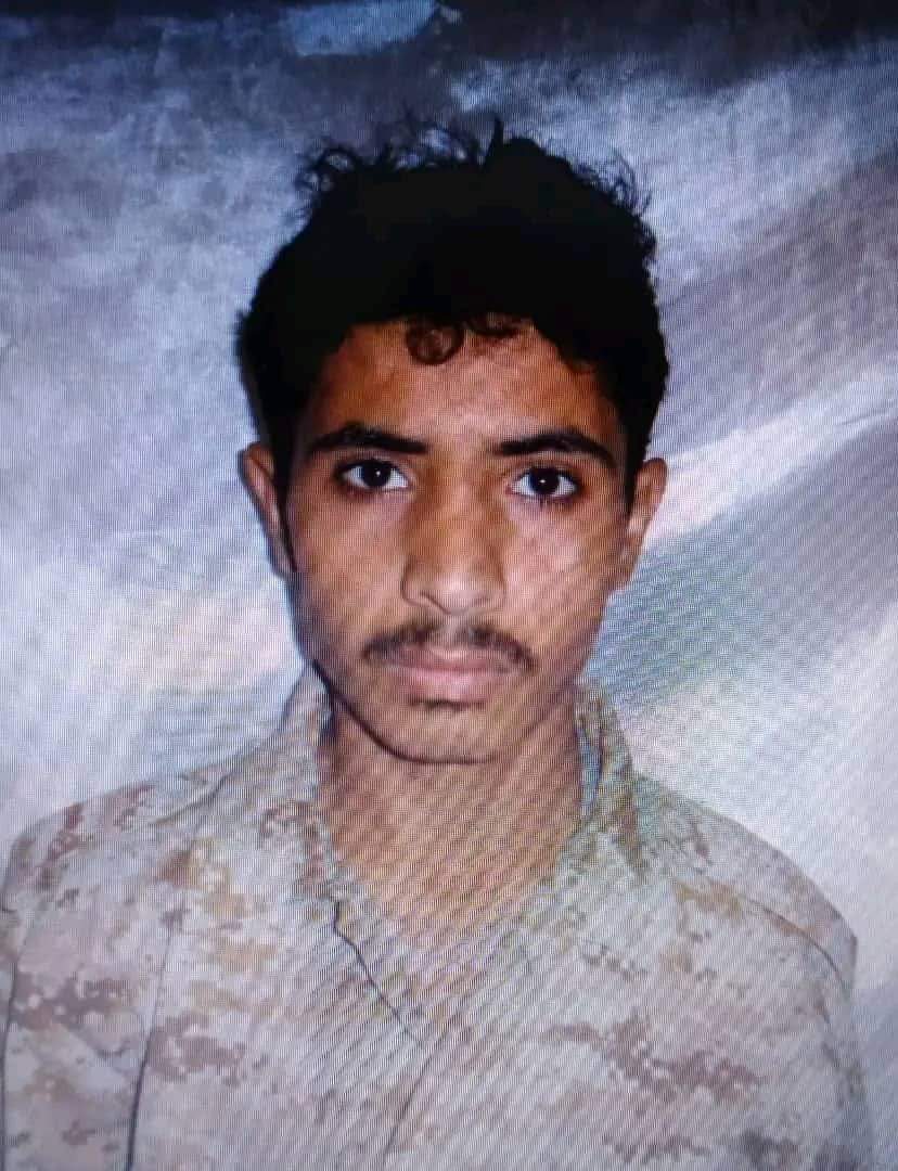 صديق عربي قال يا أصيل ماهي نتائج الحرب في اليمن بعد عشر سنوات، قلت له:

-الحوثي قد فتح جبهات جديدة ضد الغرب مباشره وأصبح يطارد حملات الطائرات الأمريكية ويتمكن من استهدافها في عمق البحر

- وأما التحالف وأتباعه يطاردون محمد العروسي منذ 4ايام بسيئون وعجزوا عن إيجاده!

ولك الحكم🤣🤣