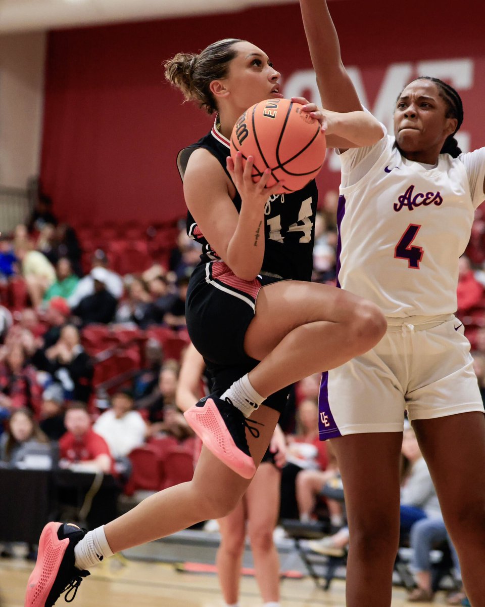 Horizon League (@horizonleague) on Twitter photo Neveah Foster scored a career-high 23 points in <a href="/iuindy_wbb/">IU Indy Womenβs Basketball</a>βs 101-76 victory over Evansville in the first week of #HLWBB action.
π: bit.ly/4foiqF0
#OurHorizonπ Neveah Foster scored a career-high 23 points in <a href="/iuindy_wbb/">IU Indy Womenβs Basketball</a>βs 101-76 victory over Evansville in the first week of #HLWBB action.
π: bit.ly/4foiqF0
#OurHorizonπ