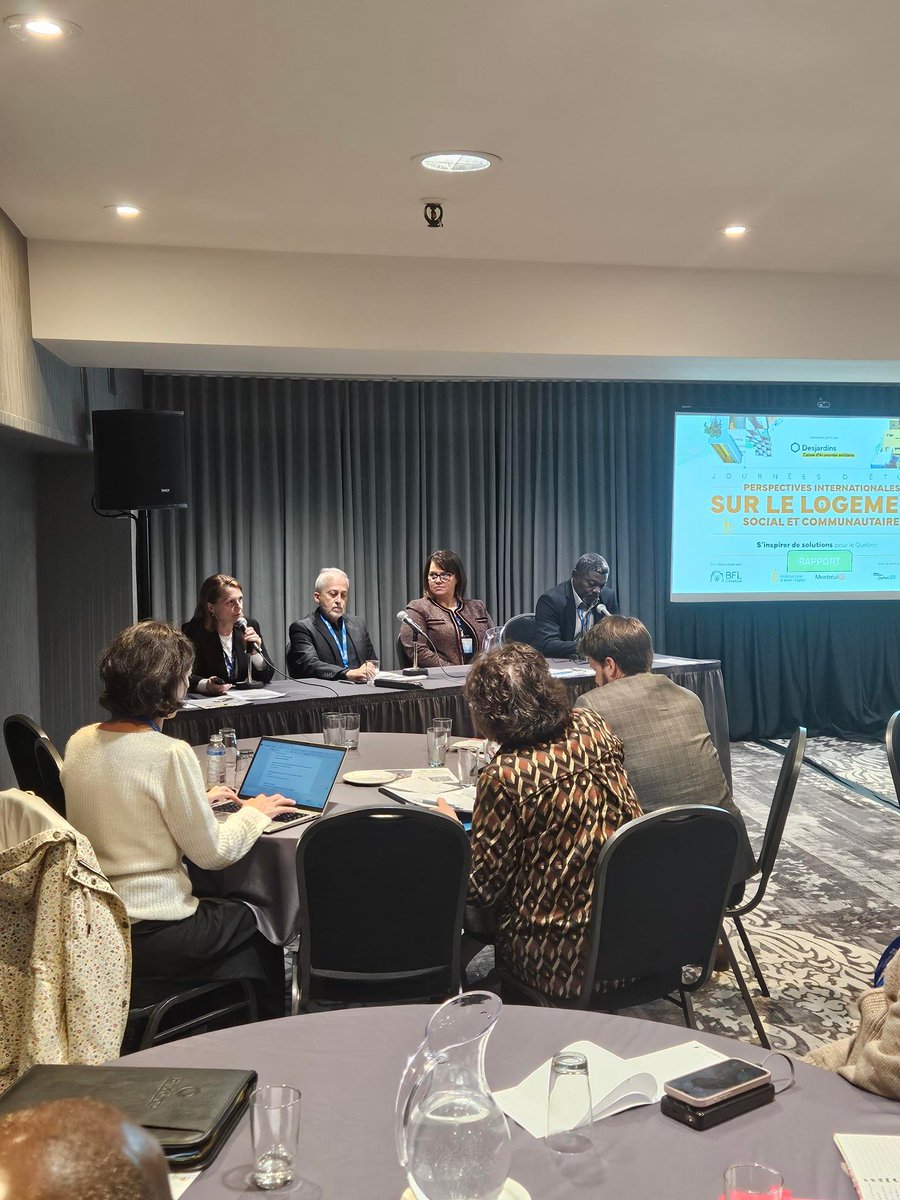 Notre directrice Chantal Desjardins à la 56e conférence du #RHF (Réseau Habitat et Francophonie) à Québec !  Des échanges riches pour trouver des solutions à la crise du logement. #HabitatDurable #LogementSocial