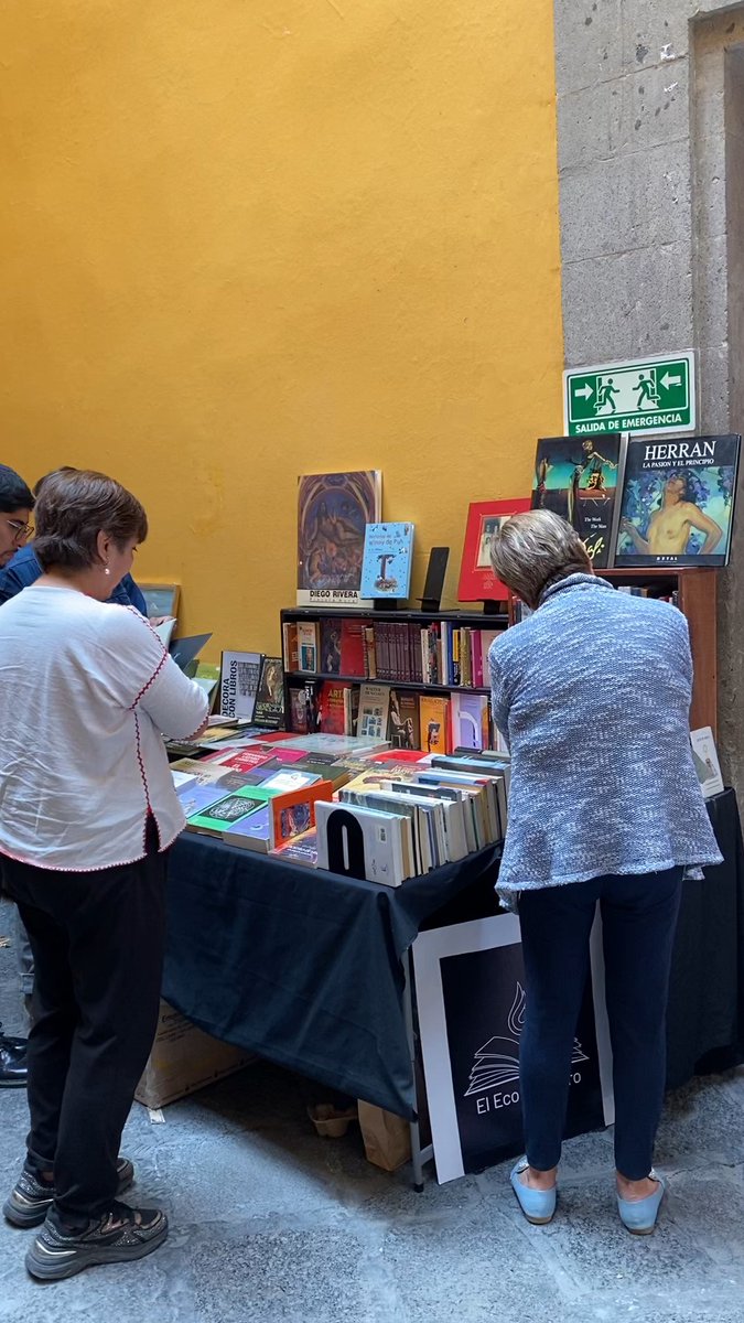 El_EcodelLibro's tweet image. El Eco del libro celebra el Día Nacional del Libro dando los mejores precios. 
Les esperamos en Casa de la Primera Imprenta de América hasta las 6 p.m.