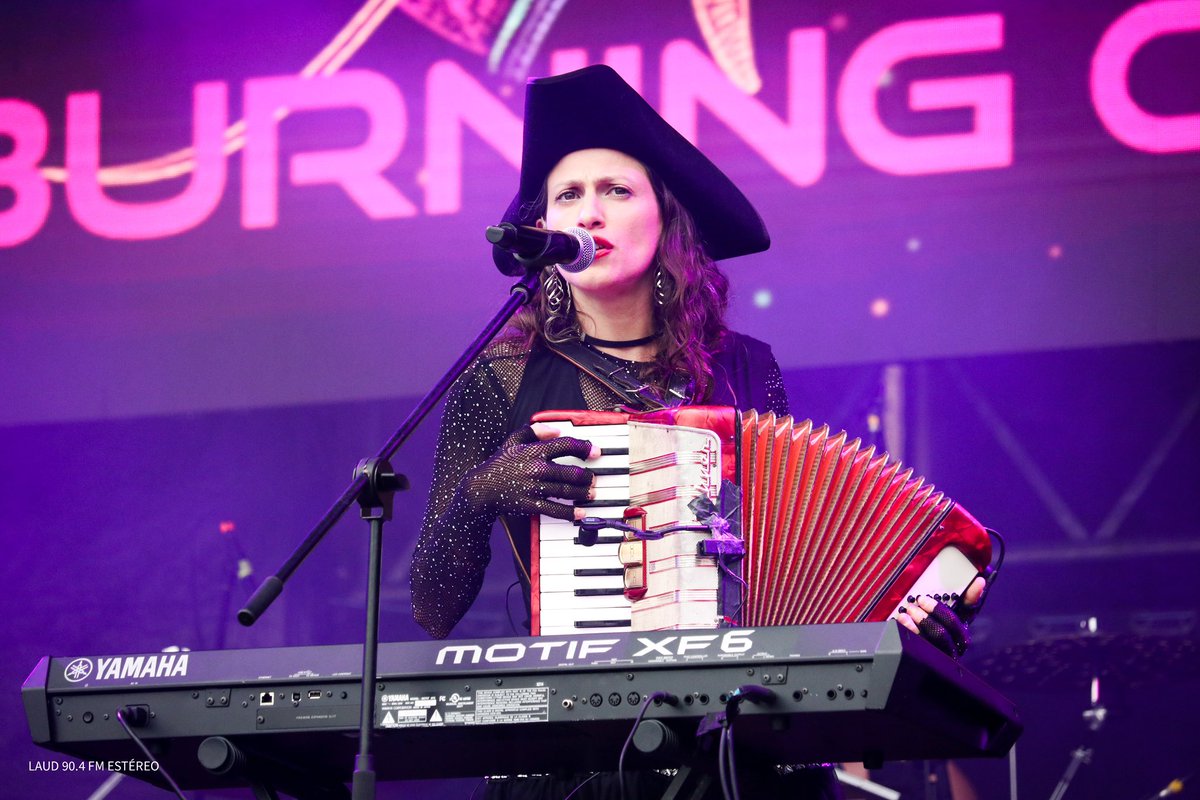 LAUD ESTÉREO tweet media