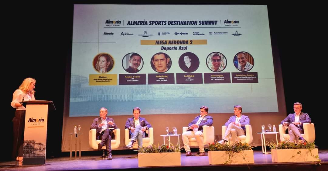 Paqui_Berenguel's tweet photo. Gracias al Concejal de Deportes del Ayuntamiento de Almería, Antonio Casimiro, por la invitación al Evento "Almería Sports Destination Summit 2024"

#AlmeriaSportsDestination #Summit2024 #DeporteYTurismo #TurismoDeportivo #Almeria #FAAS #FEDAS
@ASD16NOV @aytoalm @antcasimiroual https://t.co/w3ZeaceaX6